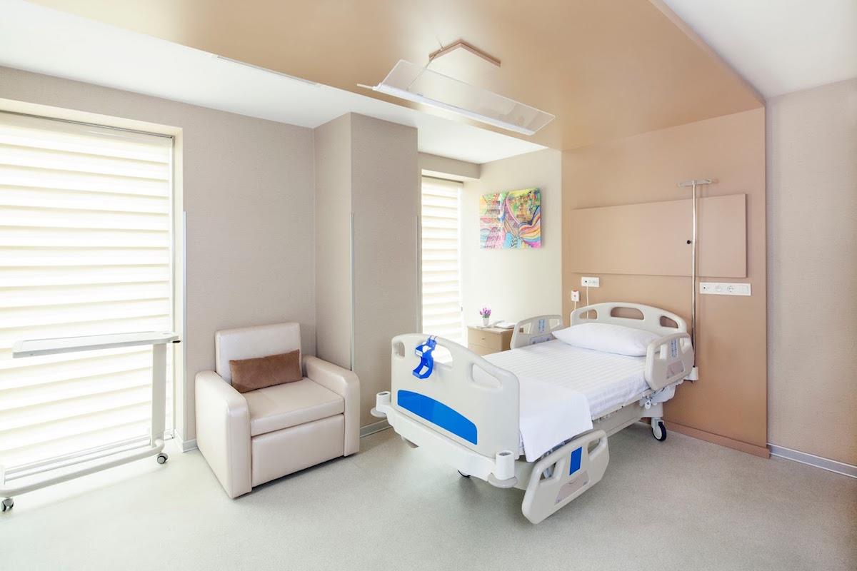 Breast lift mastopexy surgery at EsteCenter Istanbul