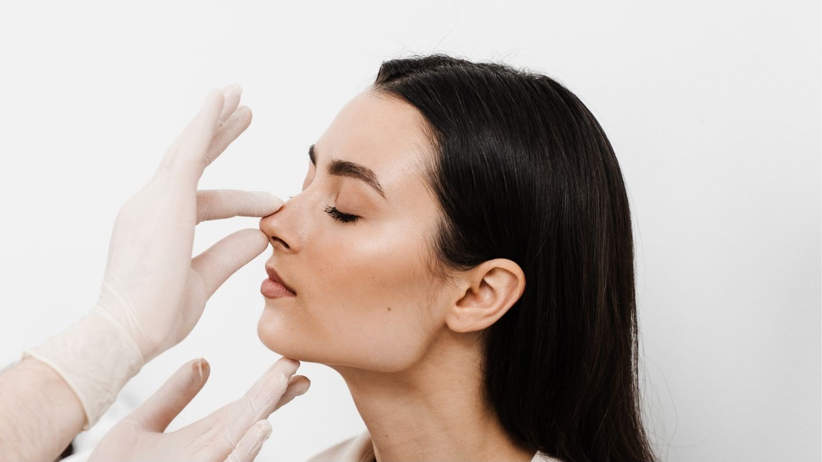Rhinoplasty nose reshaping surgery at EsteCenter Istanbul